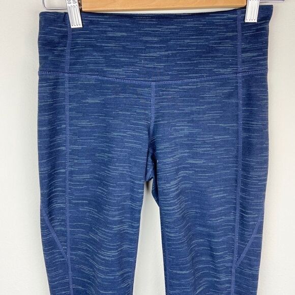 Athleta Striated Revelation Tights - Picture 5 of 8